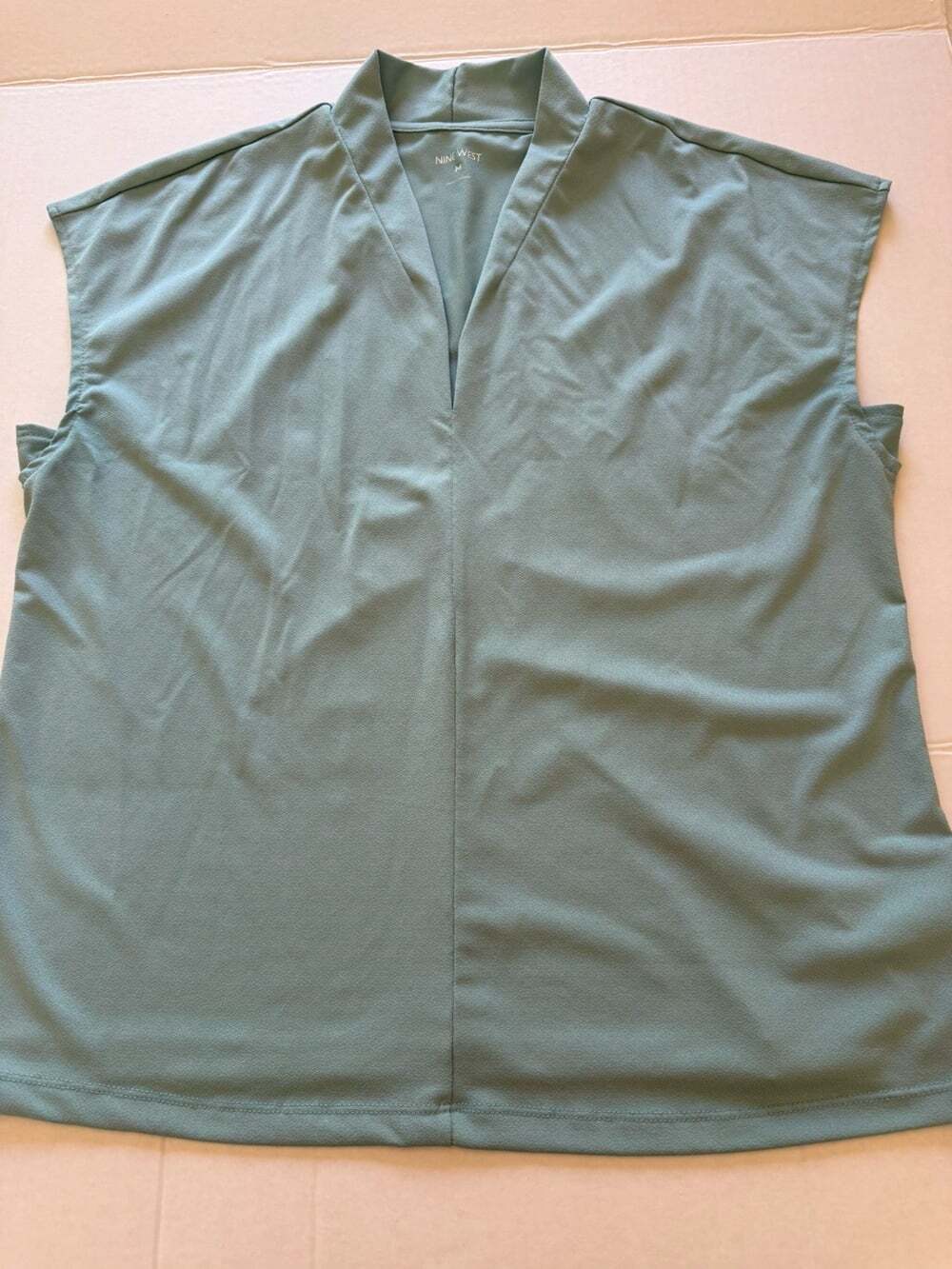 Nine West Womens L Sage Green V Neck Short Sleeve Blouse Top Career Workwear